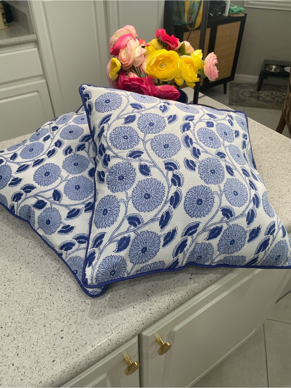 2 Blue Floral Decorative 16X16 Throw Pillow Pair Block Print w/insert and zipper